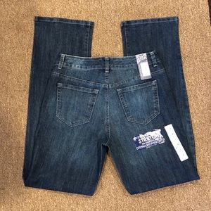 NWT Women’s Bandolino Stretch Jeans Size 6